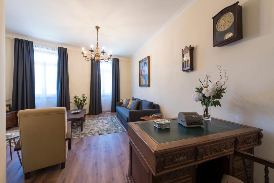 LovelyStay - Heritage Collection House with 4Bedrooms House in Porto