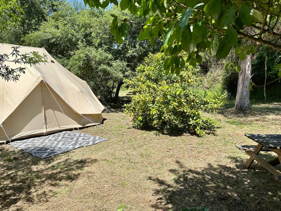 Giant Canvas Rental Tent Agro-turismo Quinta da Fonte Luxury tent in Portugal