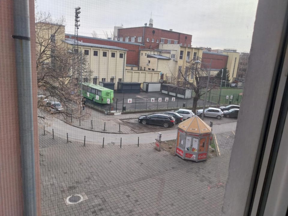 City view, Street view, Location