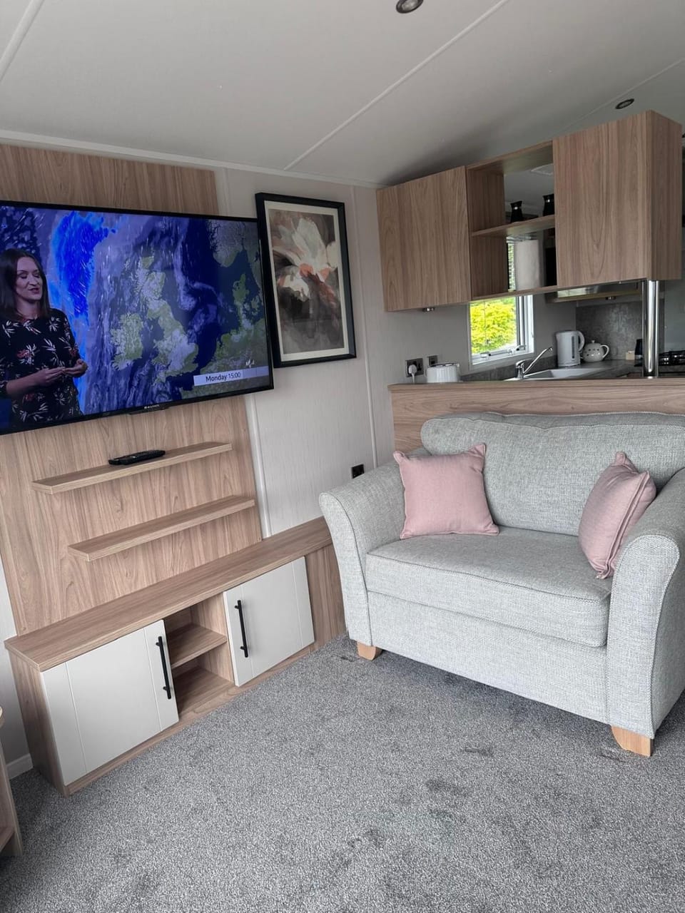 TV and multimedia, Seating area