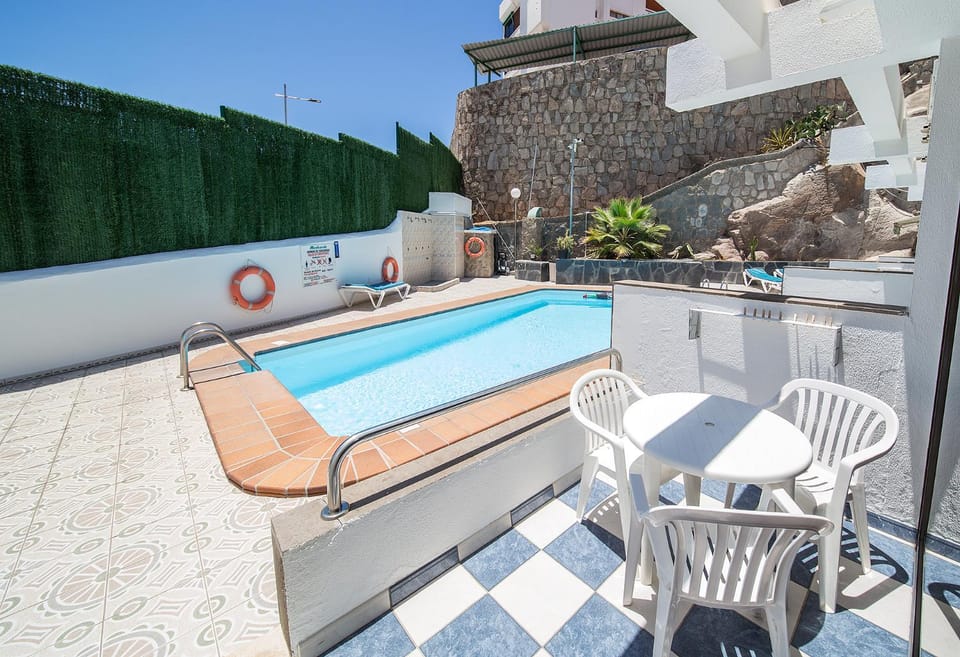 Balcony/Terrace, Pool view
