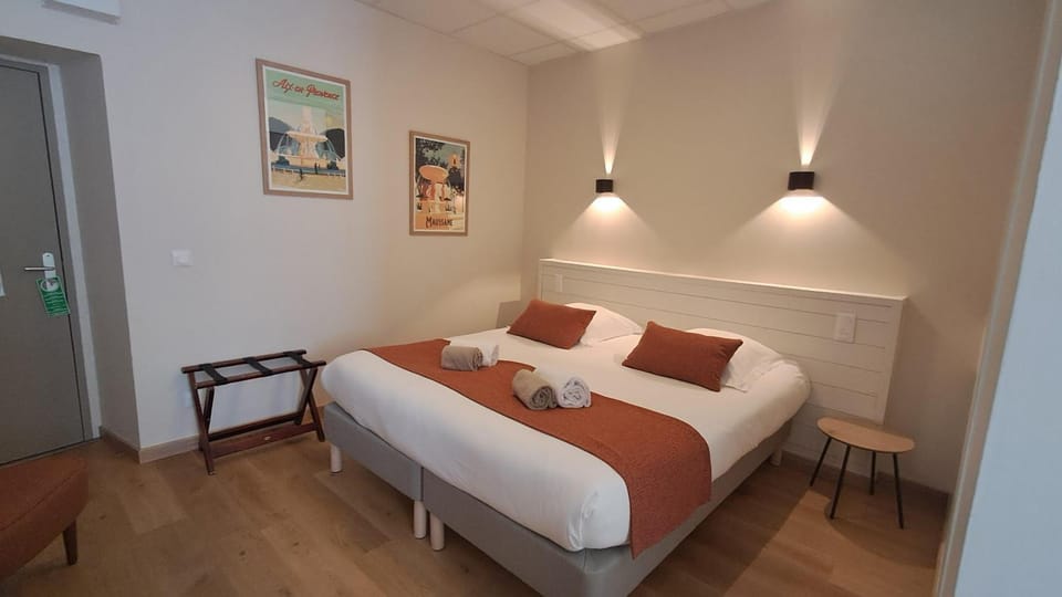 Hôtel L'Herbier d'Orange - Accueil Vélo Hotel in Provence-Alpes-Côte d'Azur