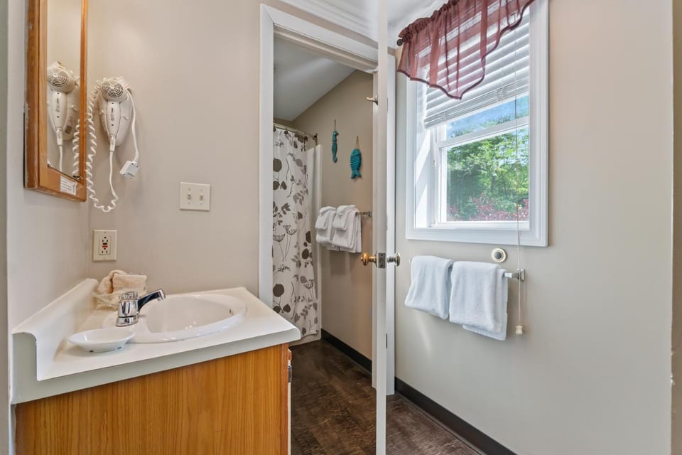 Shower, Bathroom, Bath