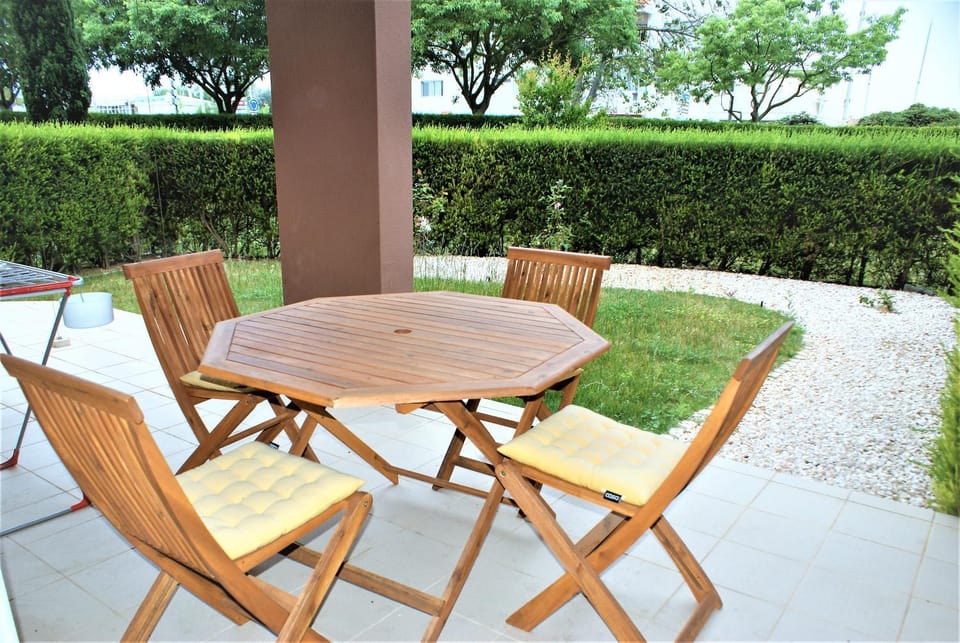 Garden, Balcony/Terrace