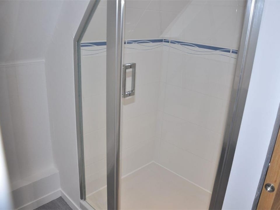 Appartement rénové avec vue mer, proche plage, parking privé - FR-1-368-162 Apartment in Perros-Guirec