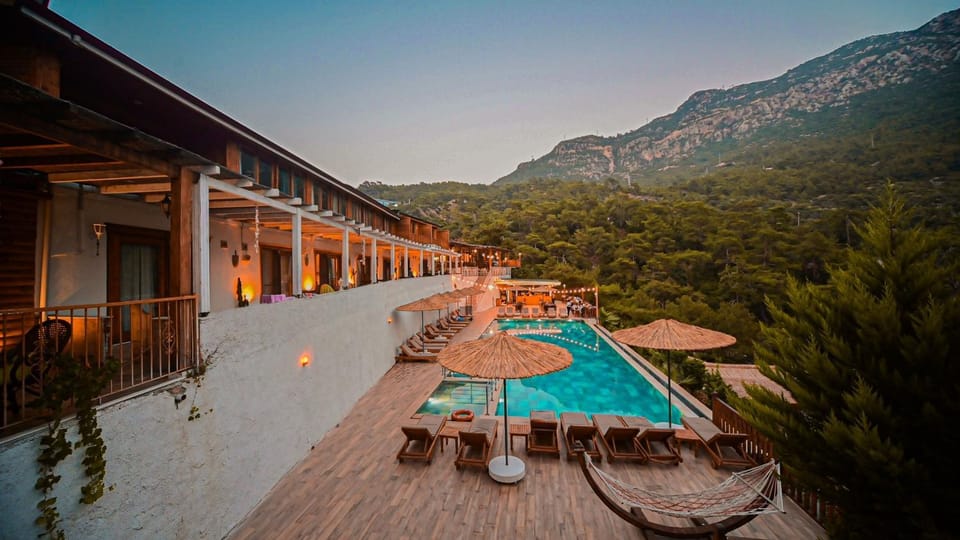 Property building, Swimming pool