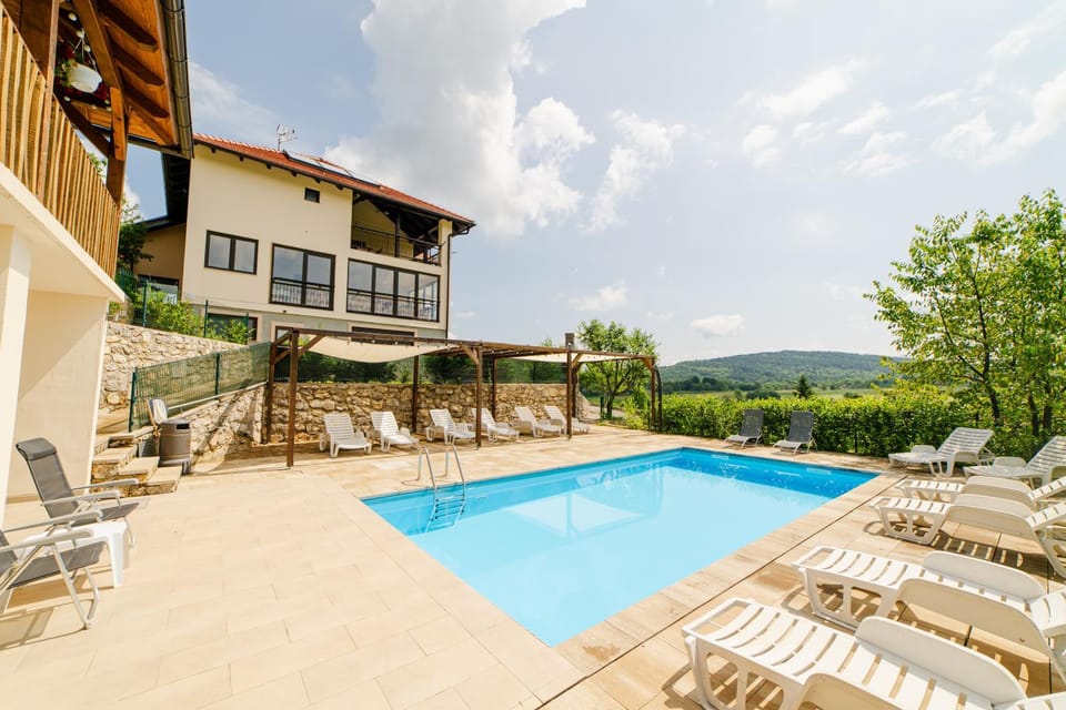 Jankovi Dvori Bed and Breakfast in Lika-Senj County