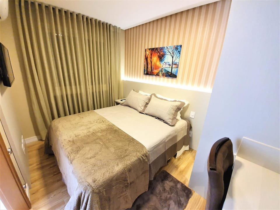 Apto Luxo 250m R. Coberta | 2 Suítes | Mobiliado Apartment in Gramado