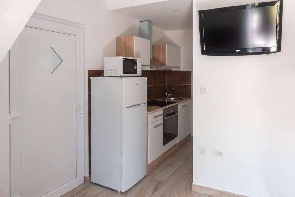 Communal lounge/ TV room, TV and multimedia, Kitchen or kitchenette