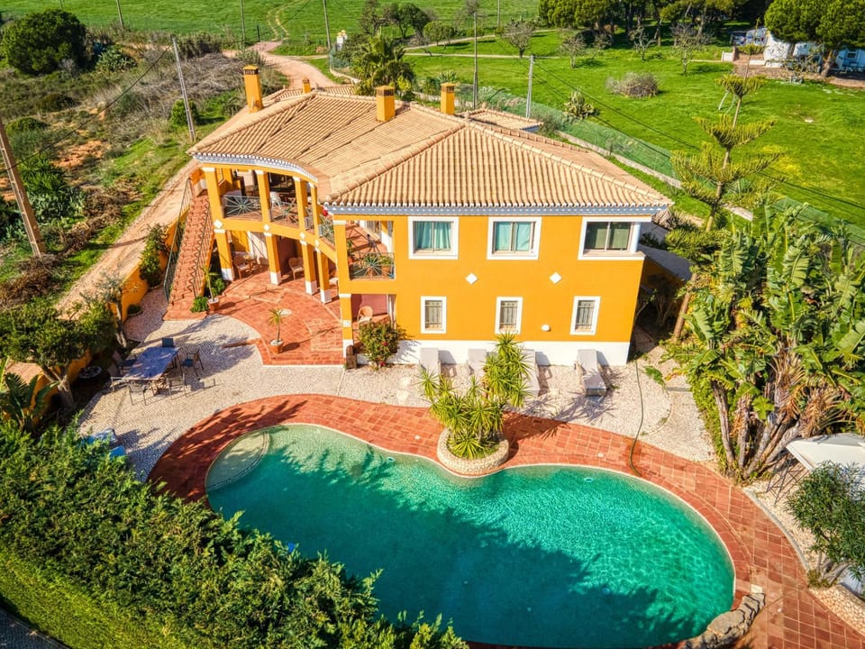 Property building, Bird's eye view