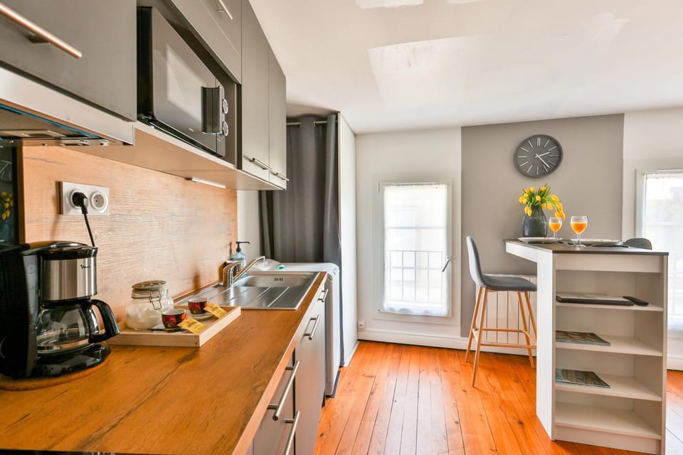 Coffee/tea facilities, minibar, pet friendly, toaster, washing machine, kitchen