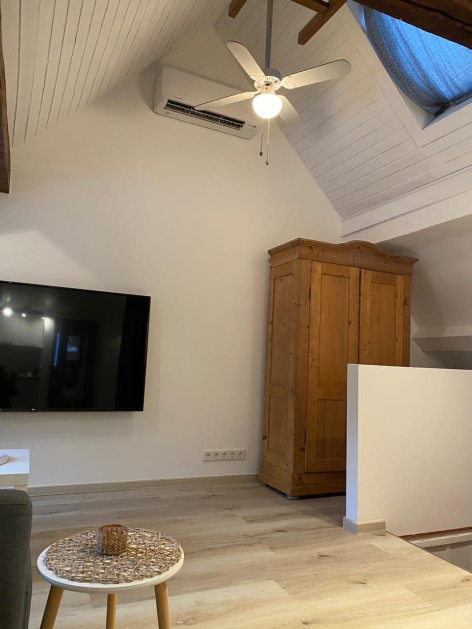 TV and multimedia, fireplace, wardrobe, air conditioner