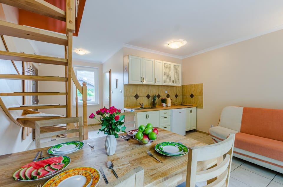 Kitchen or kitchenette, Living room, Dining area