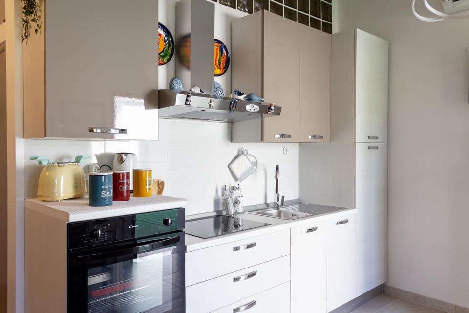 Coffee/tea facilities, Kitchen or kitchenette