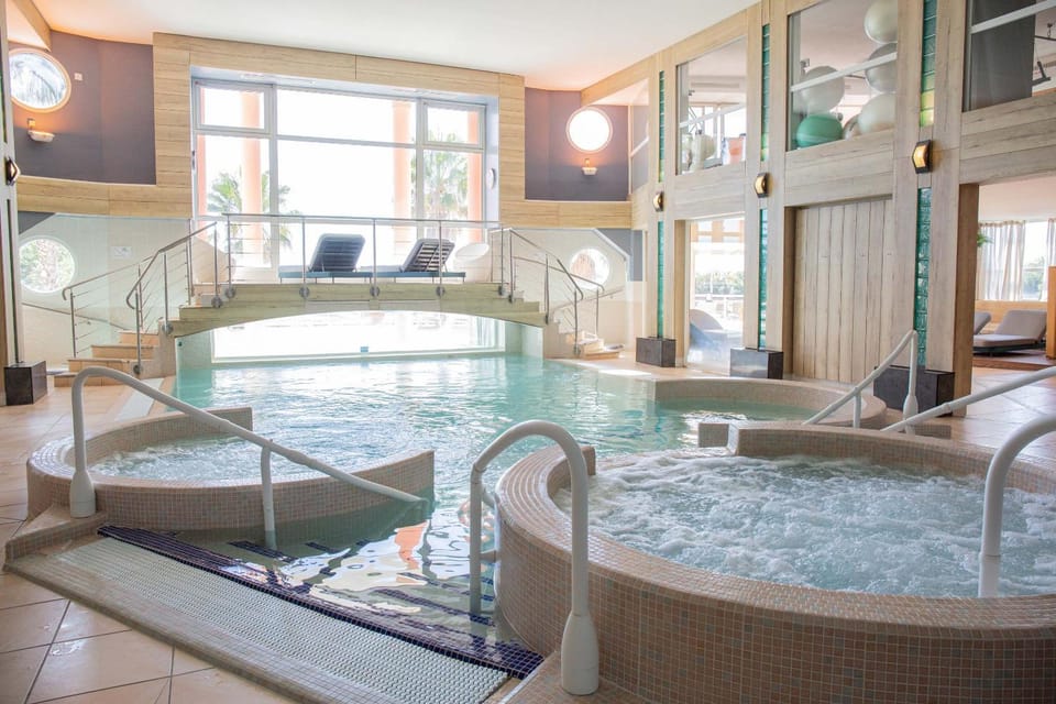 Spa and wellness centre/facilities, Swimming pool