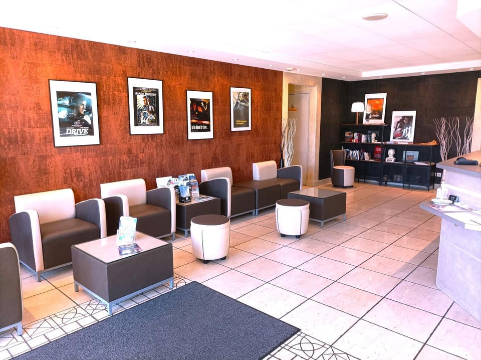 Property building, Lobby or reception