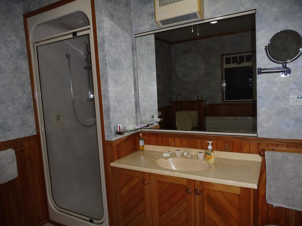 Hideaway Off Heta Vacation rental in New Plymouth
