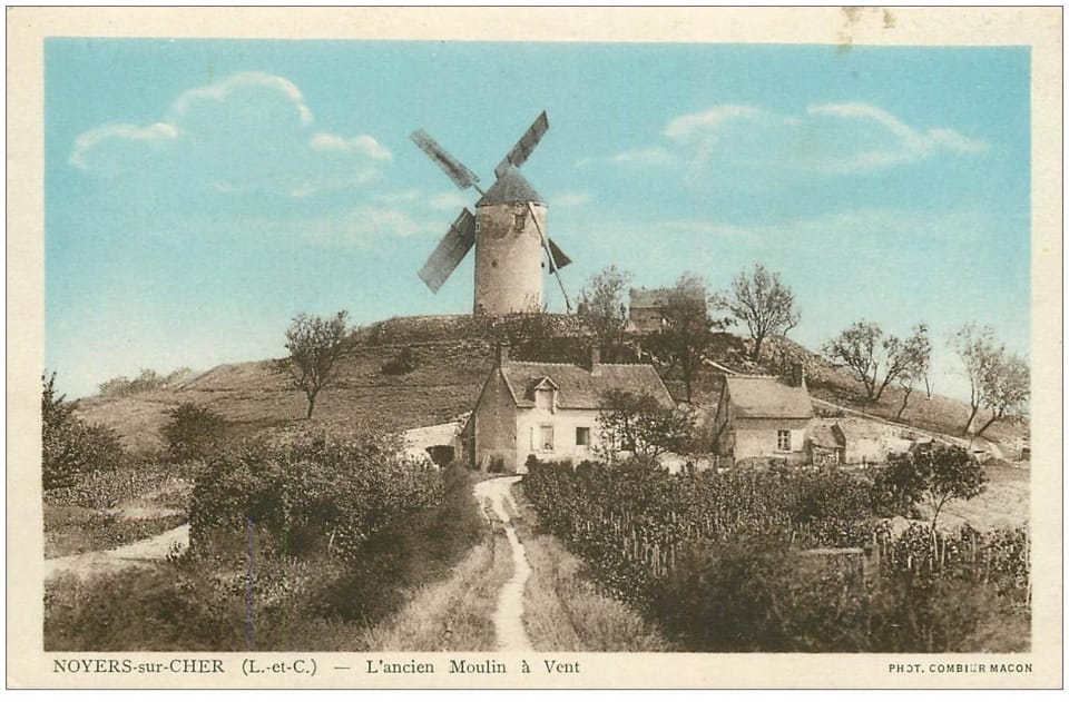 Le Moulin de la Motte Baudoin House in Centre-Val de Loire