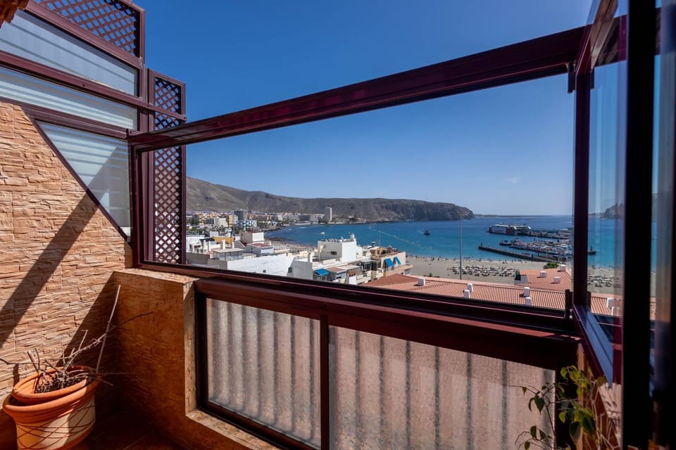 Balcony/Terrace, Landmark view