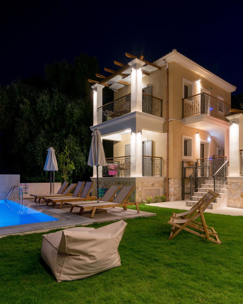 Perla Luxury Living Apartment in Peloponnese, Western Greece and the Ionian