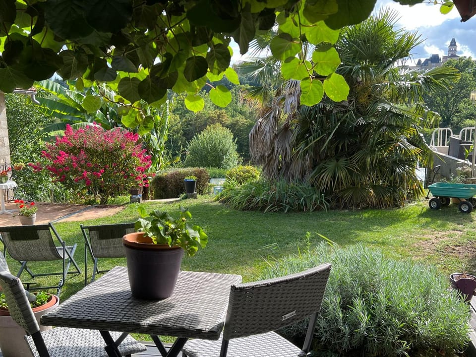 Patio, Garden view