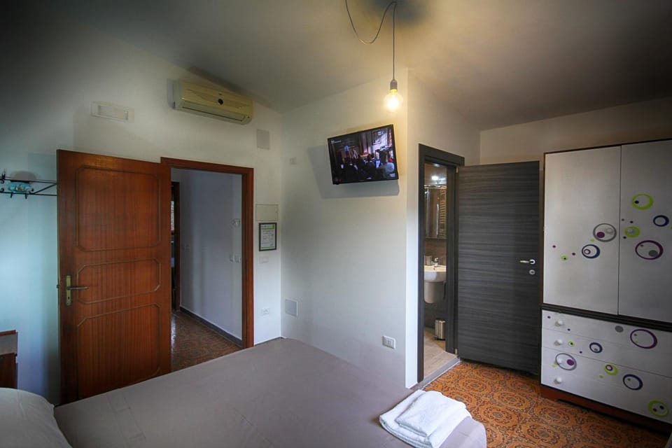 Wunderkammer b&b Bed and Breakfast in Province of Taranto