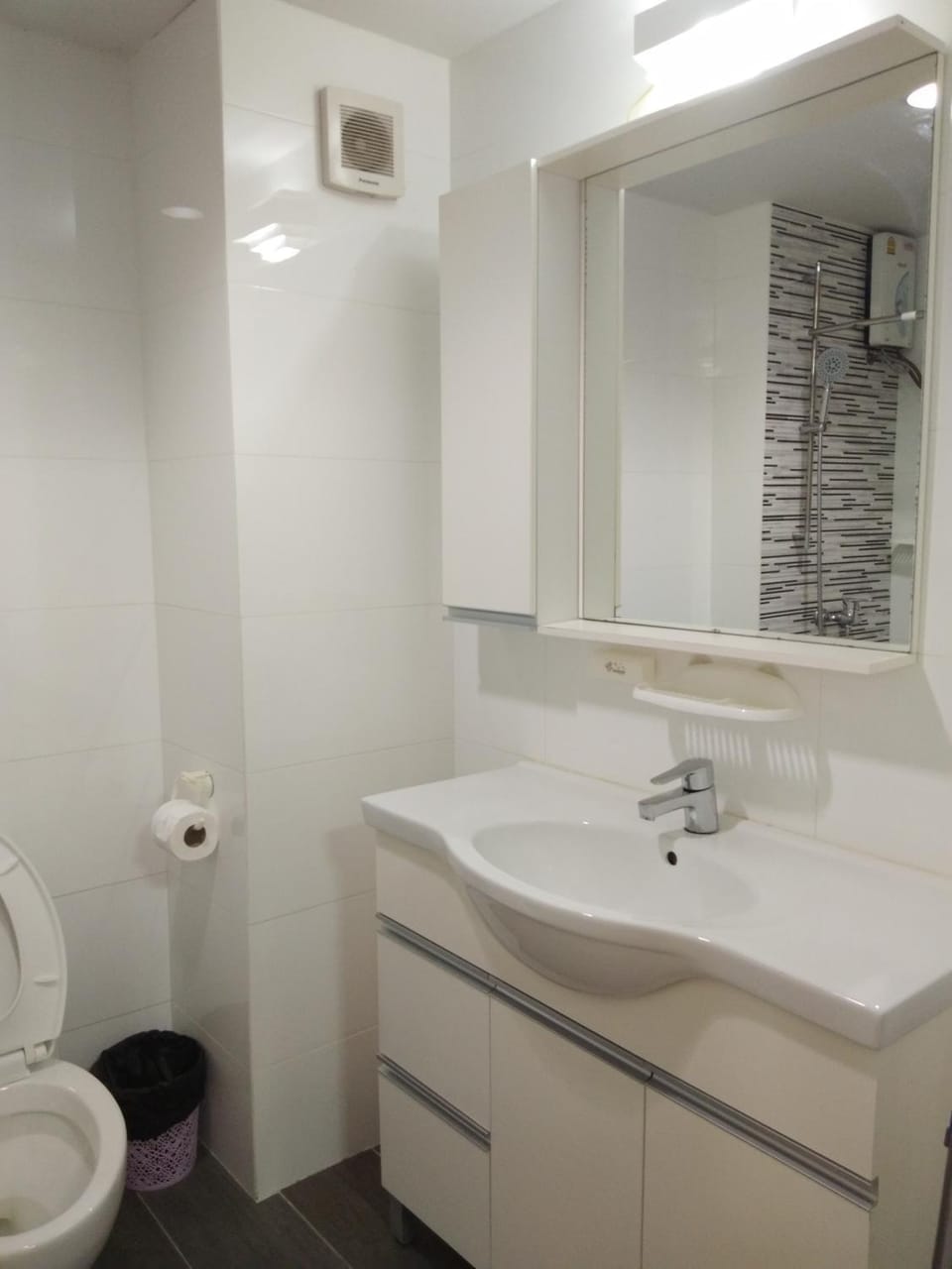Shower, Toilet, Bathroom