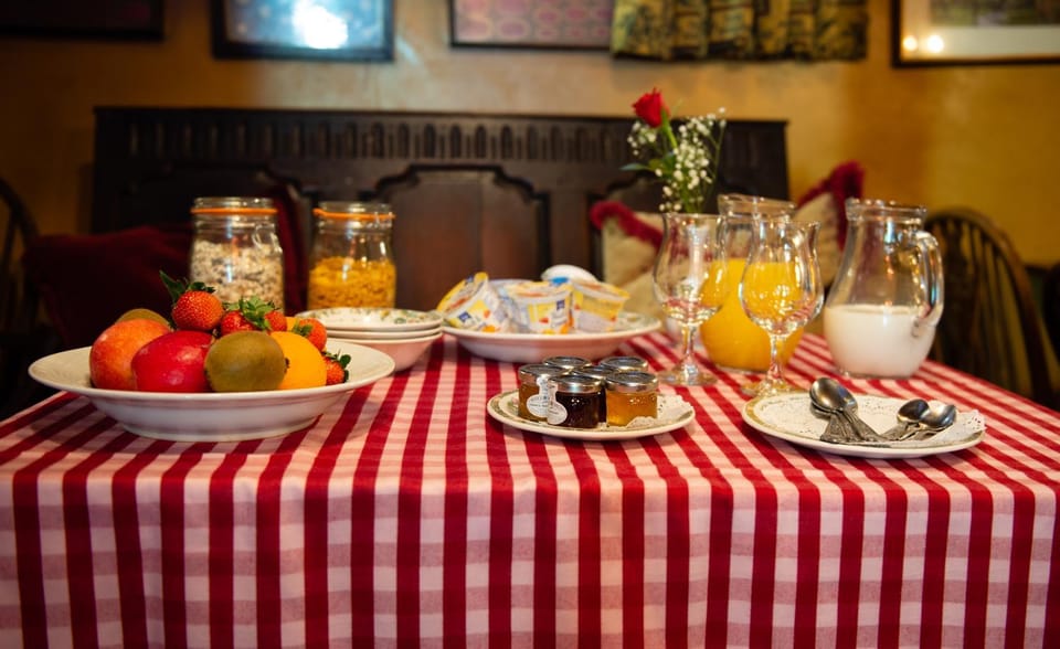Continental breakfast, Buffet breakfast
