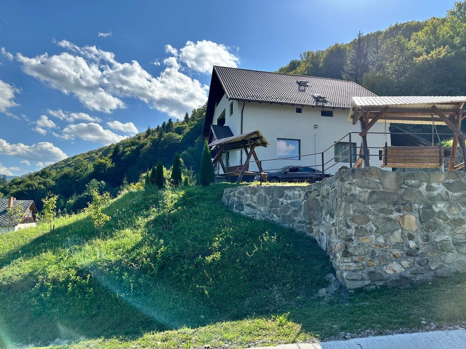 Zăvoarele Villa in Romania