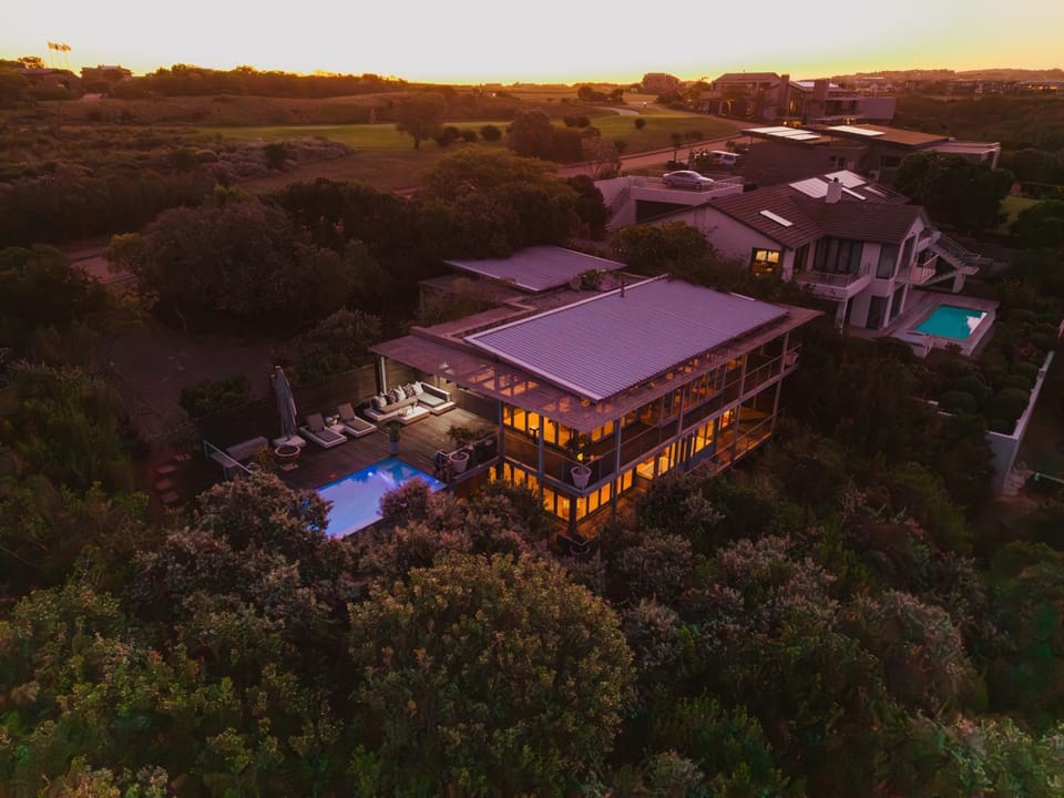 Property building, Natural landscape, Bird's eye view, Pool view, Swimming pool