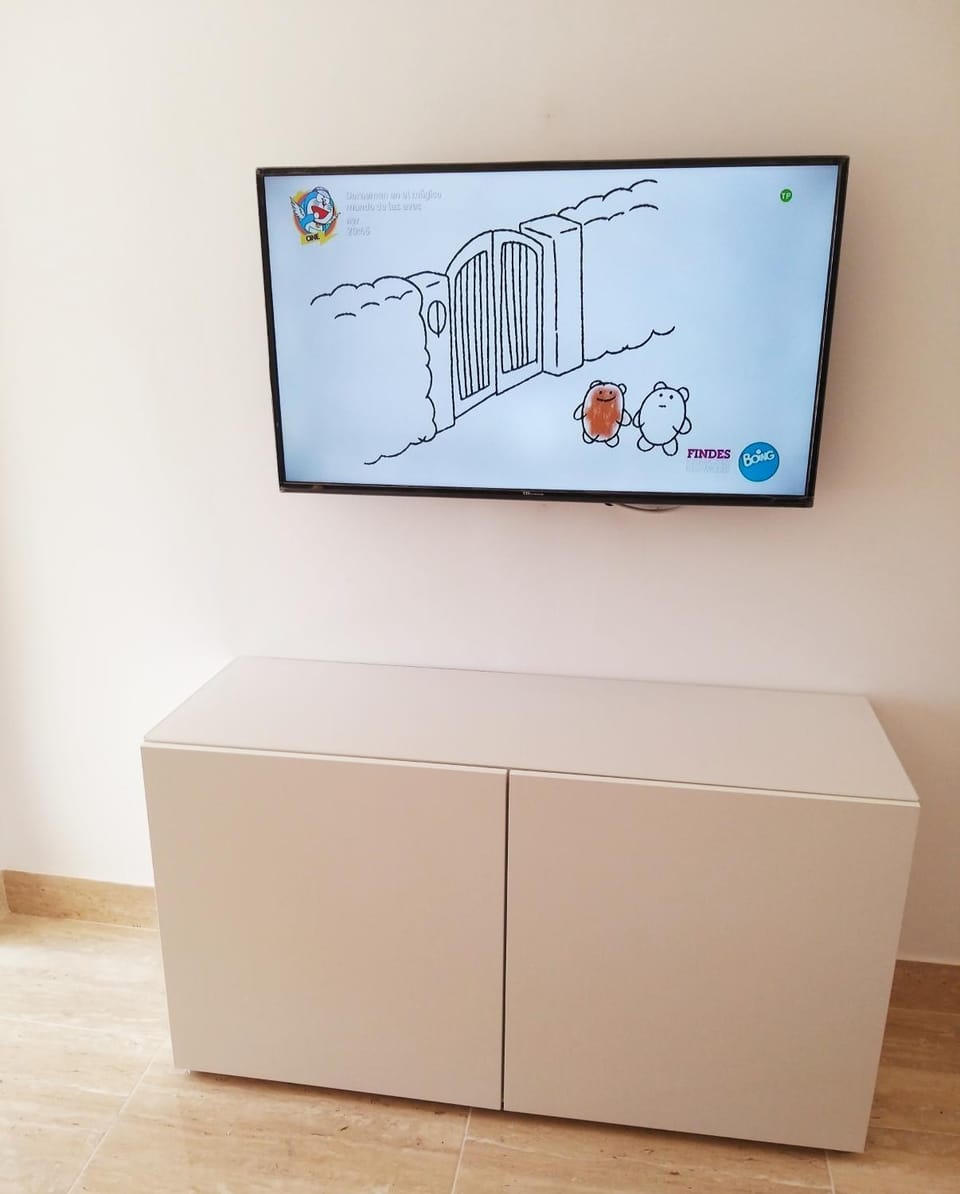 TV and multimedia, Living room, Seating area, storage, storage