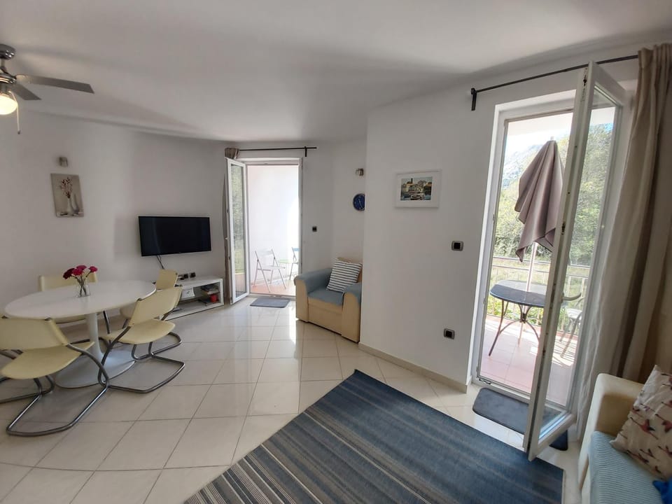 Apartment Nika, 4*, 2-bedroom, barbecue Apartment in Lika-Senj County