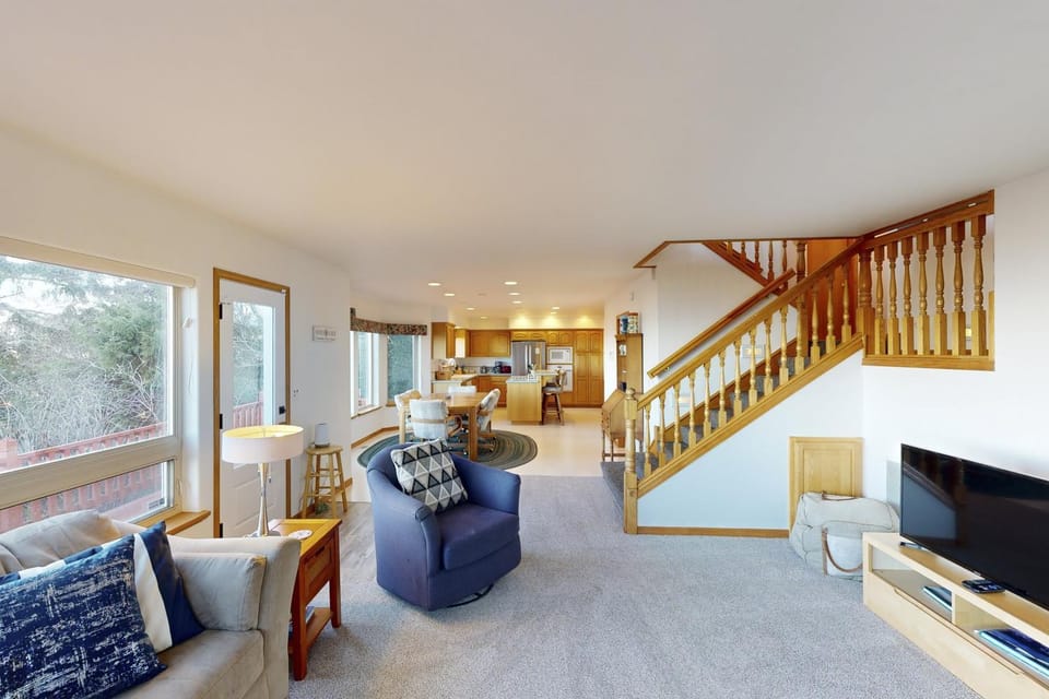 White Water Pines House in Rockaway Beach