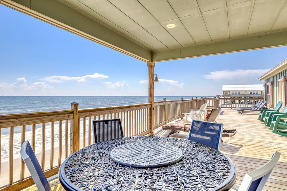 5 O'Clock Somewhere House in Dauphin Island