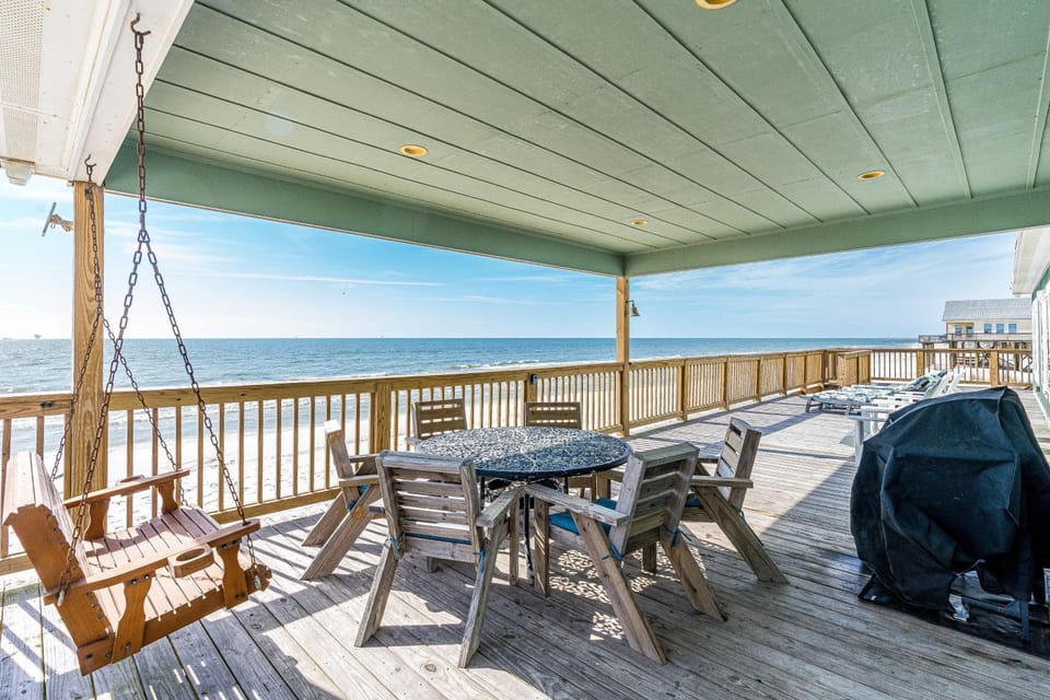 5 O'Clock Somewhere House in Dauphin Island