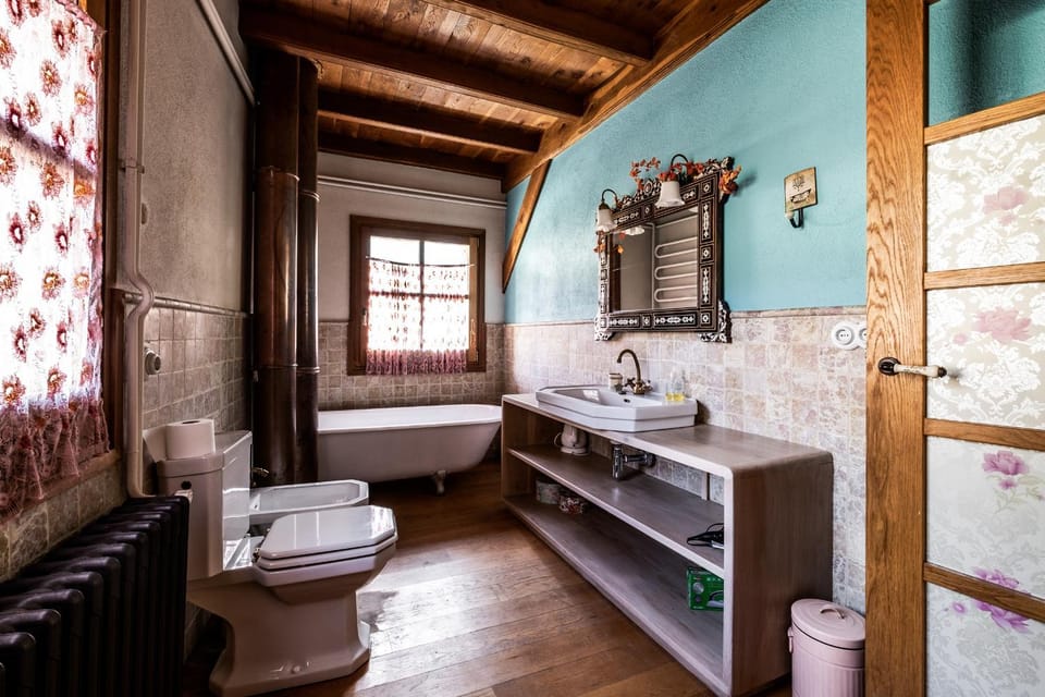Toilet, Bathroom