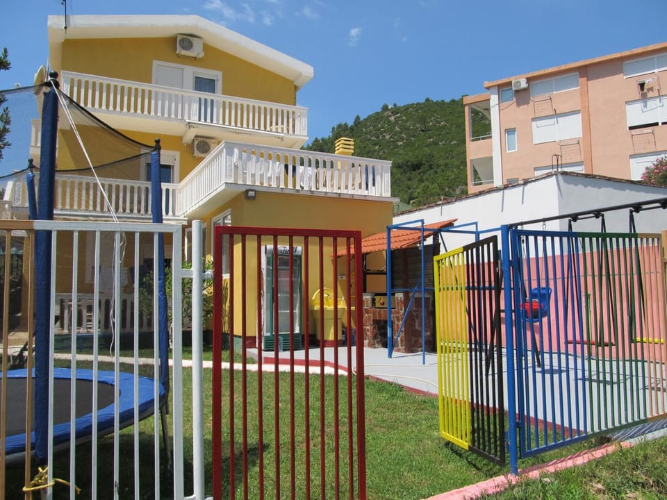 Property building, Day, Children play ground