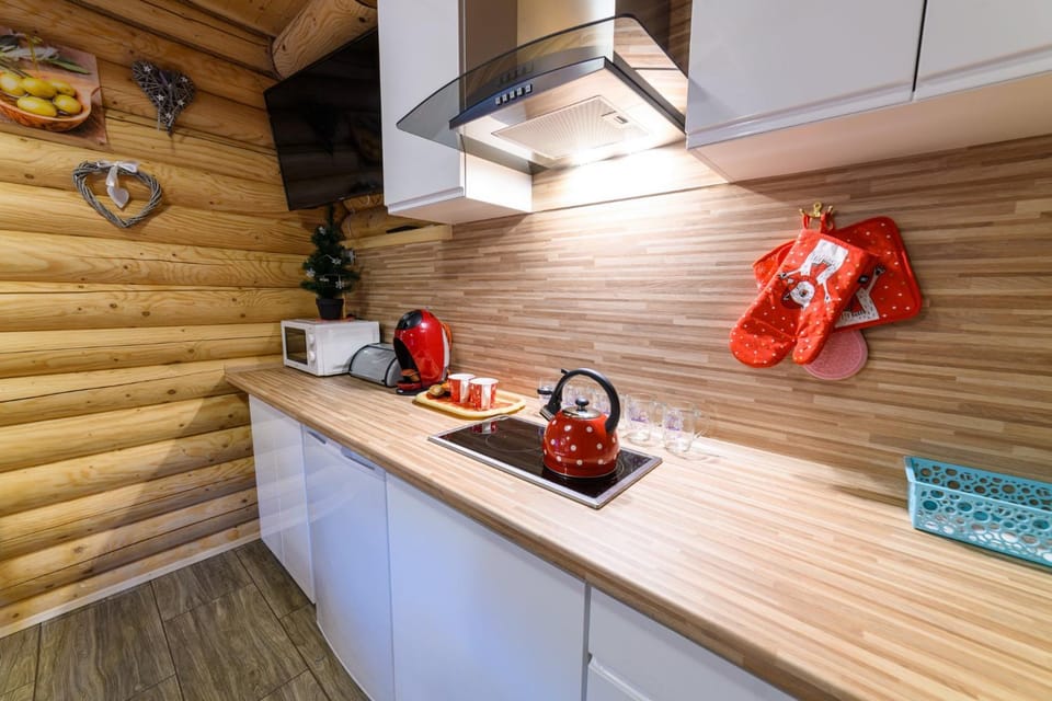 DOMKI SWOJSKIE CHATKI Chalet in Lower Silesian Voivodeship
