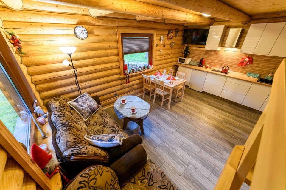 DOMKI SWOJSKIE CHATKI Chalet in Lower Silesian Voivodeship