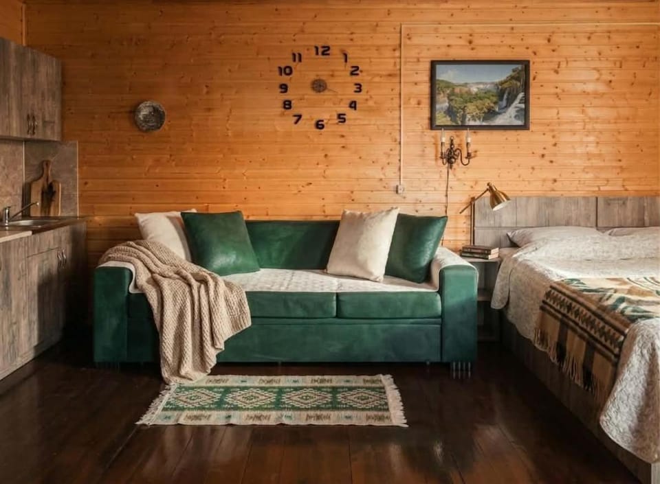 Family Hotel Maia - Cемейная гостиница Майя House in Georgia