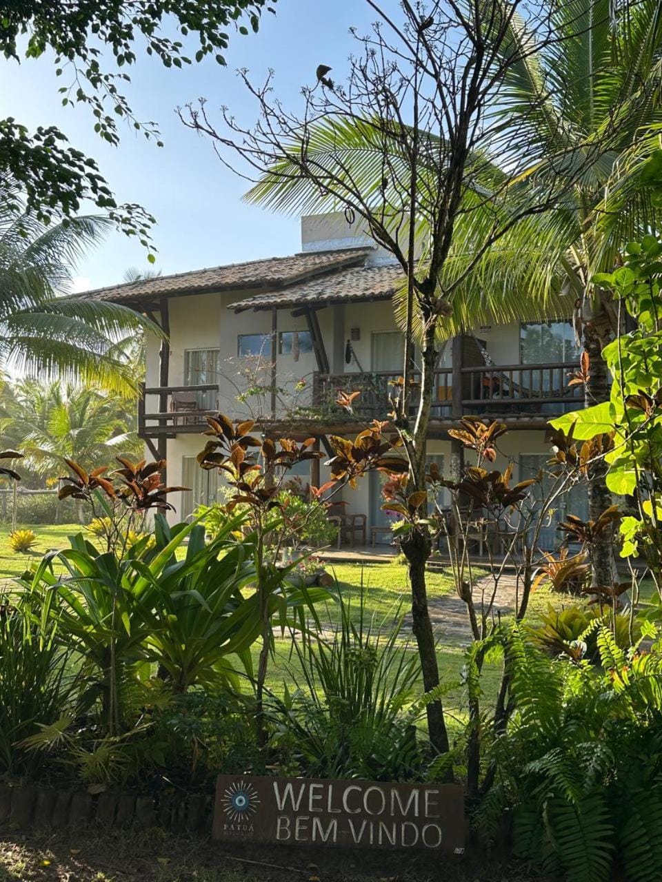 Property building, Day, Garden, Garden view