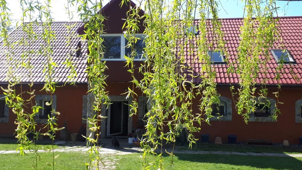 Chata na Borowinowej Farm Stay in Lower Silesian Voivodeship
