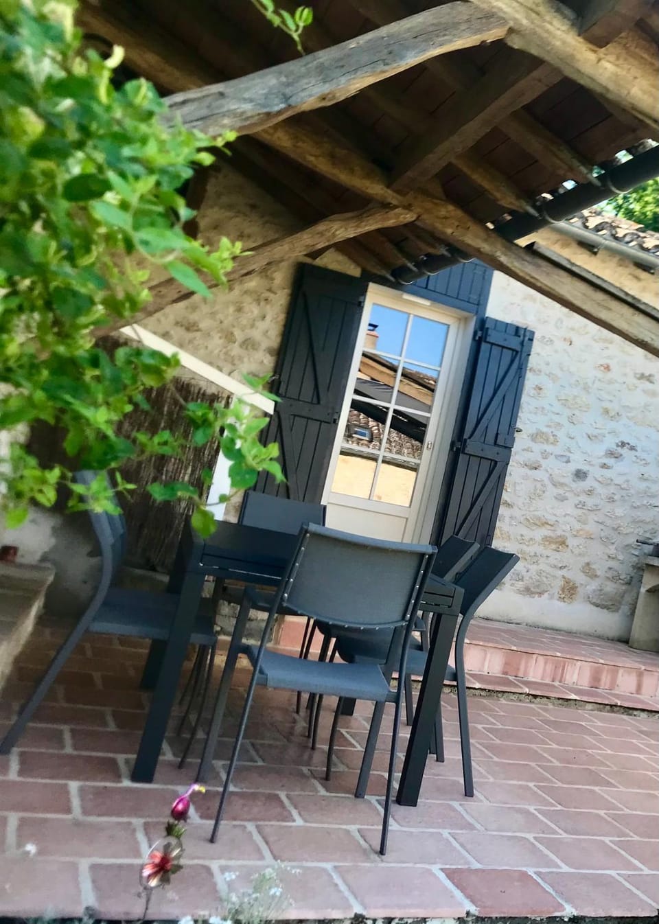 View (from property/room), Balcony/Terrace, Dining area