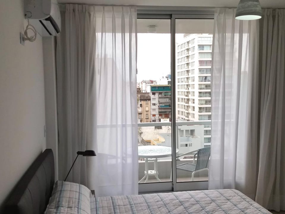 Balcony/Terrace, City view