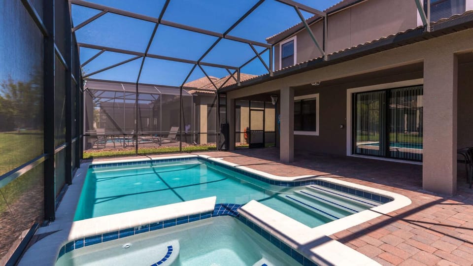 Swimming pool, Swimming pool