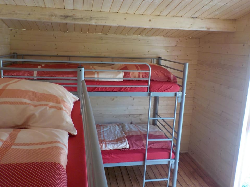 bunk bed