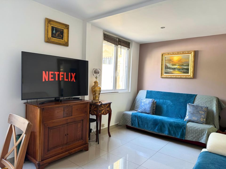 TV and multimedia, Living room, heating, internet