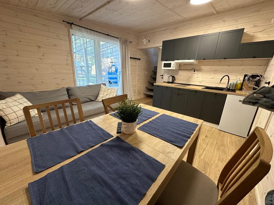 Kitchen or kitchenette, Living room, stove