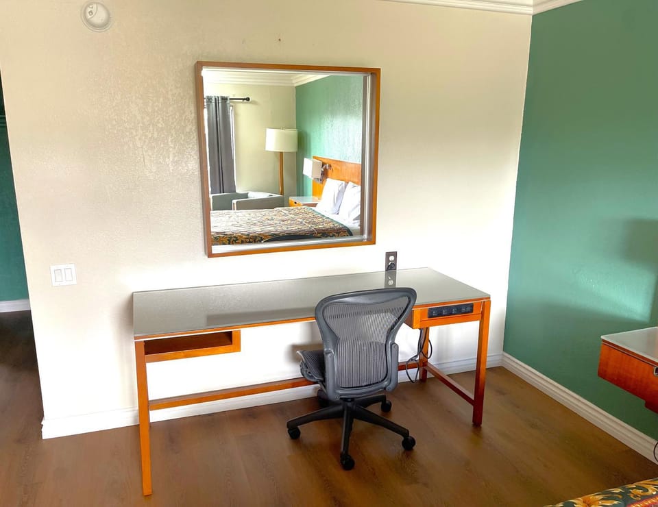 Seating area, hair dresser