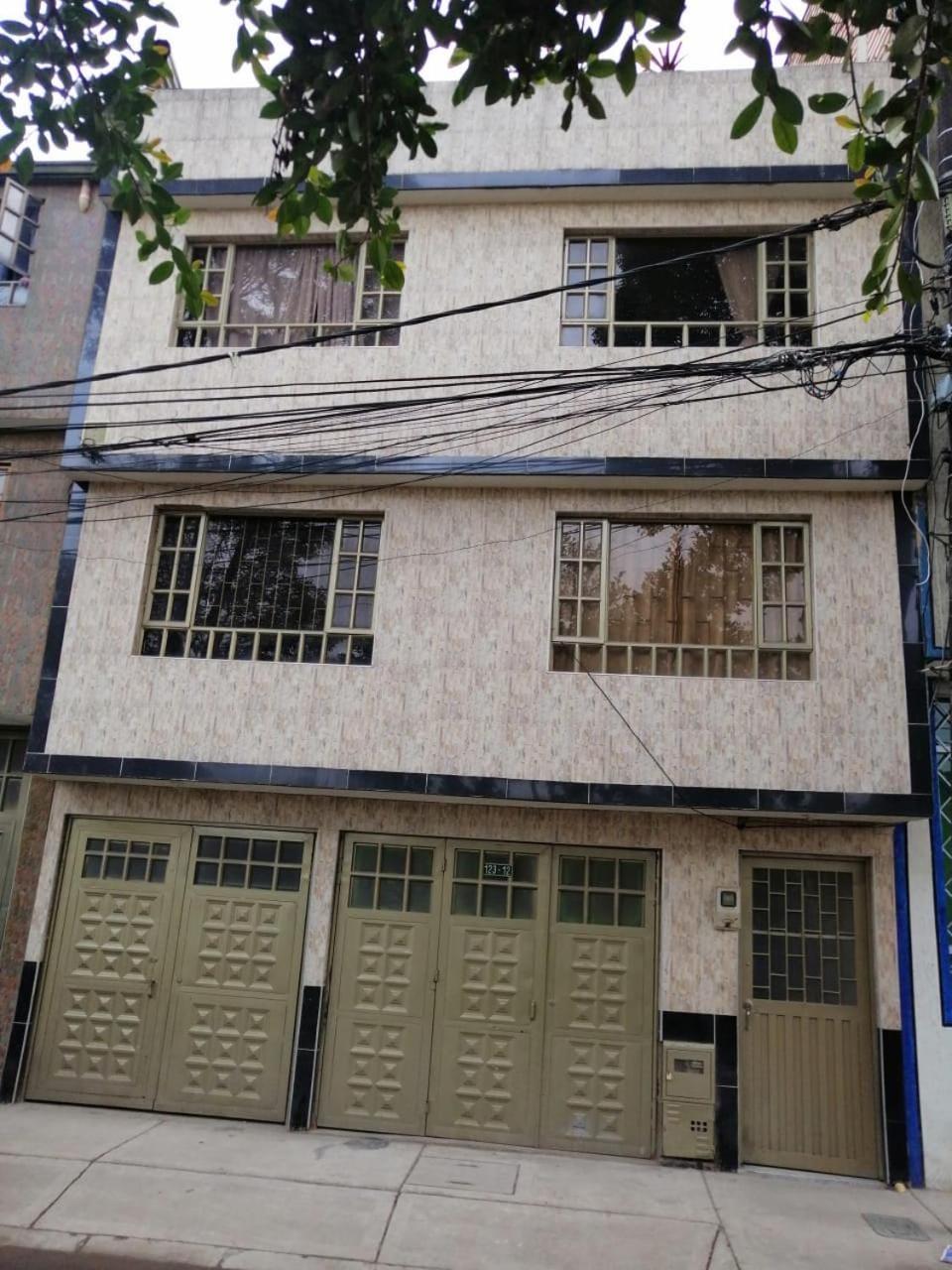 Property building, Facade/entrance